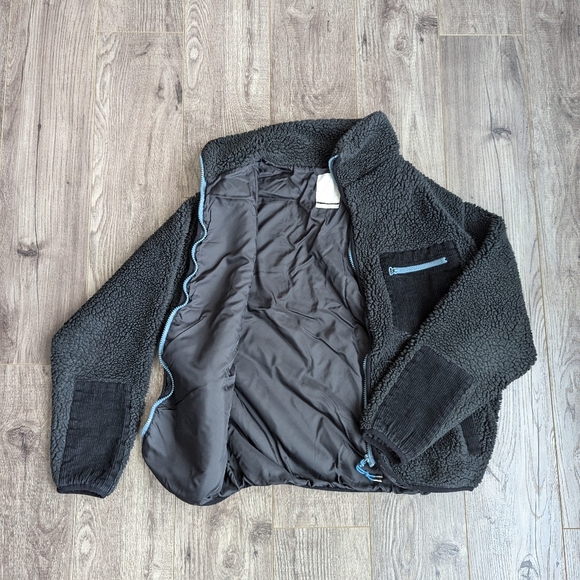 Urban Outfitters Cozy Black Sherpa Teddy Jacket - Picture 3 of 12